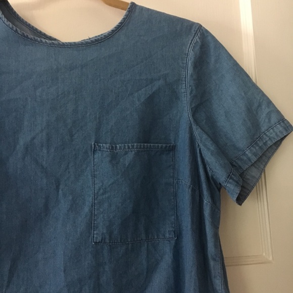 Madewell Tops - Madewell denim short sleeved zipper back top